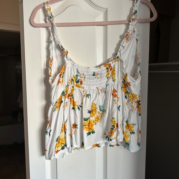 Mink Pink White Yellow Floral V neck Flowy crop Top Size L - Picture 2 of 3